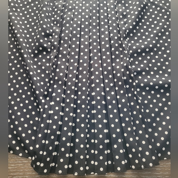 Michael Kors black white polka dot sleeveless pleats designer blouse top - Picture 3 of 5